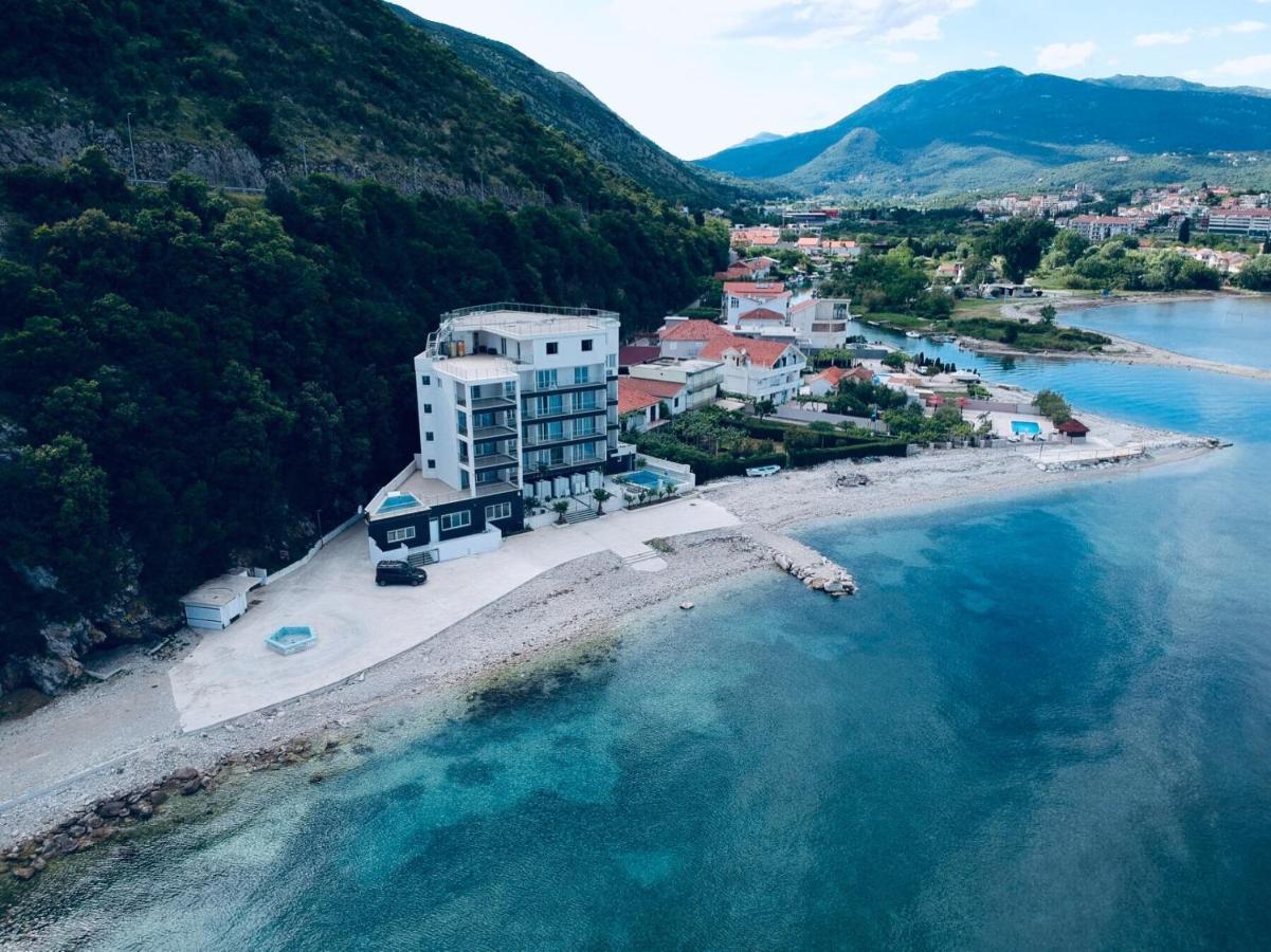 Hotel Vienna Herceg Novi Exterior foto